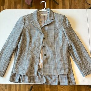 Tahari Brown and White Pattern Skirt Suit